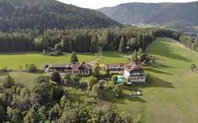 Einzigartige Alleinlage des Natur Gut Lassen!